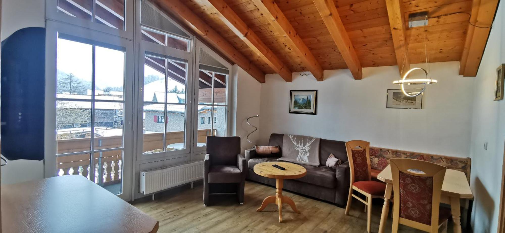 Apartment mit 1 Schlafzimmer und Balkon